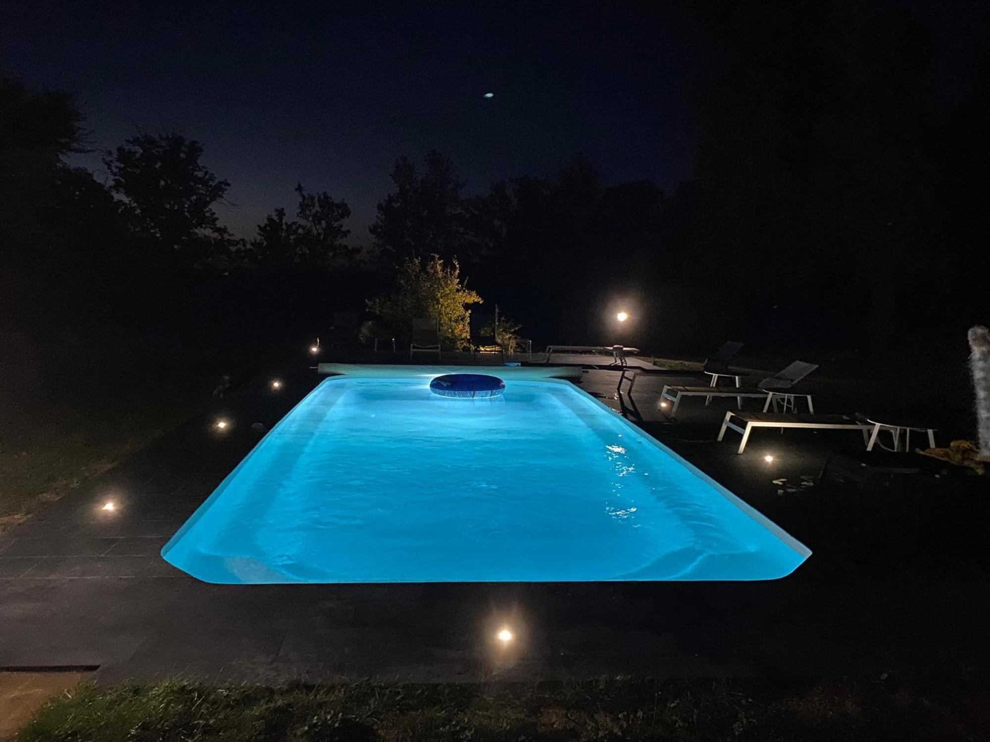 Domaine De Treuillaud Bed & Breakfast Villers-les-Ormes Exterior photo