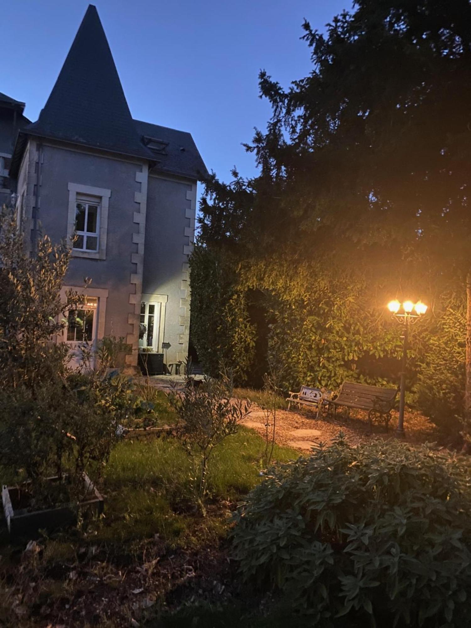 Domaine De Treuillaud Bed & Breakfast Villers-les-Ormes Exterior photo